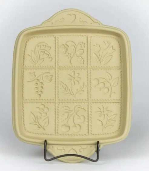 Emerson Pottery Shortbread Pan in Flowers and Berries