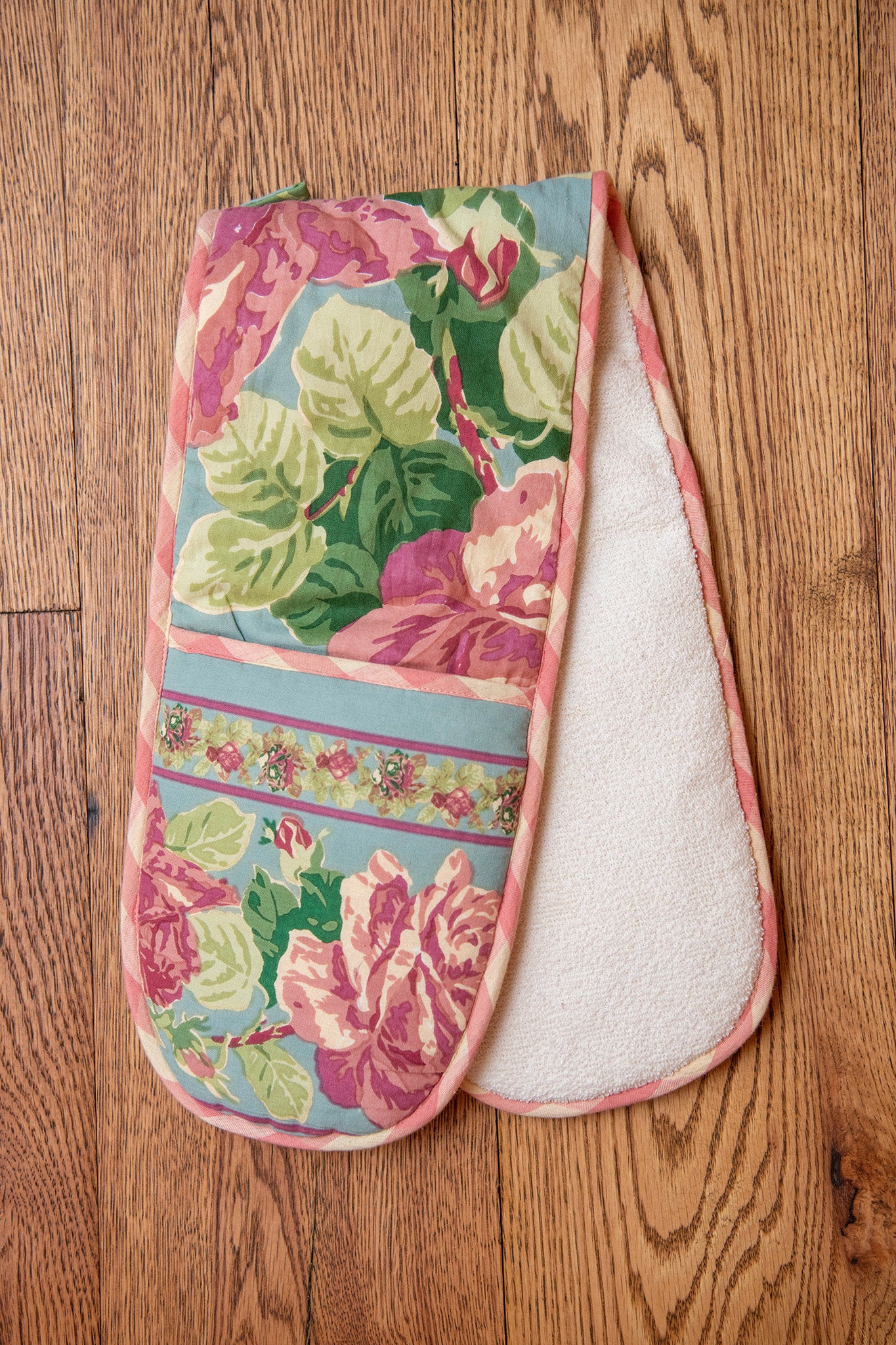 Austen Rose Double Oven Pot Mitt