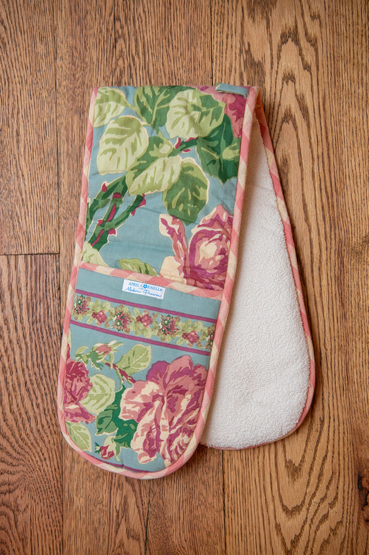 Austen Rose Double Oven Pot Mitt