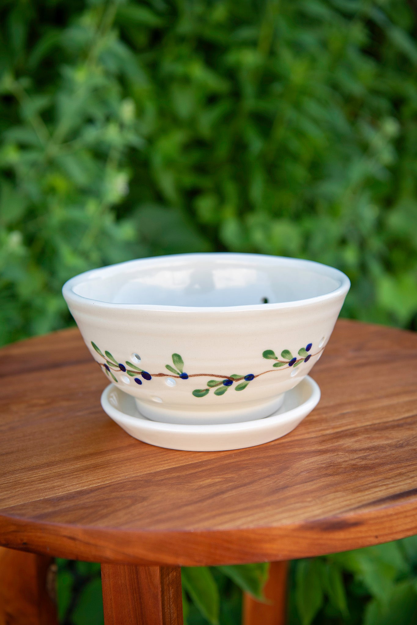 Berry Bowl with Saucer in Blueberry