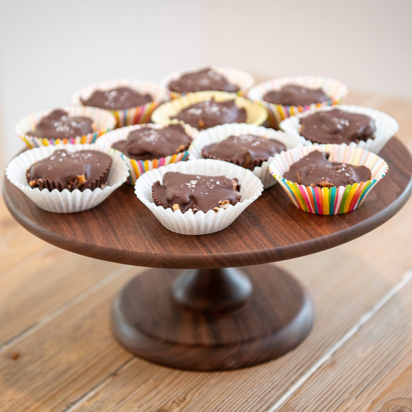 Showstopper Cake Stand in Walnut