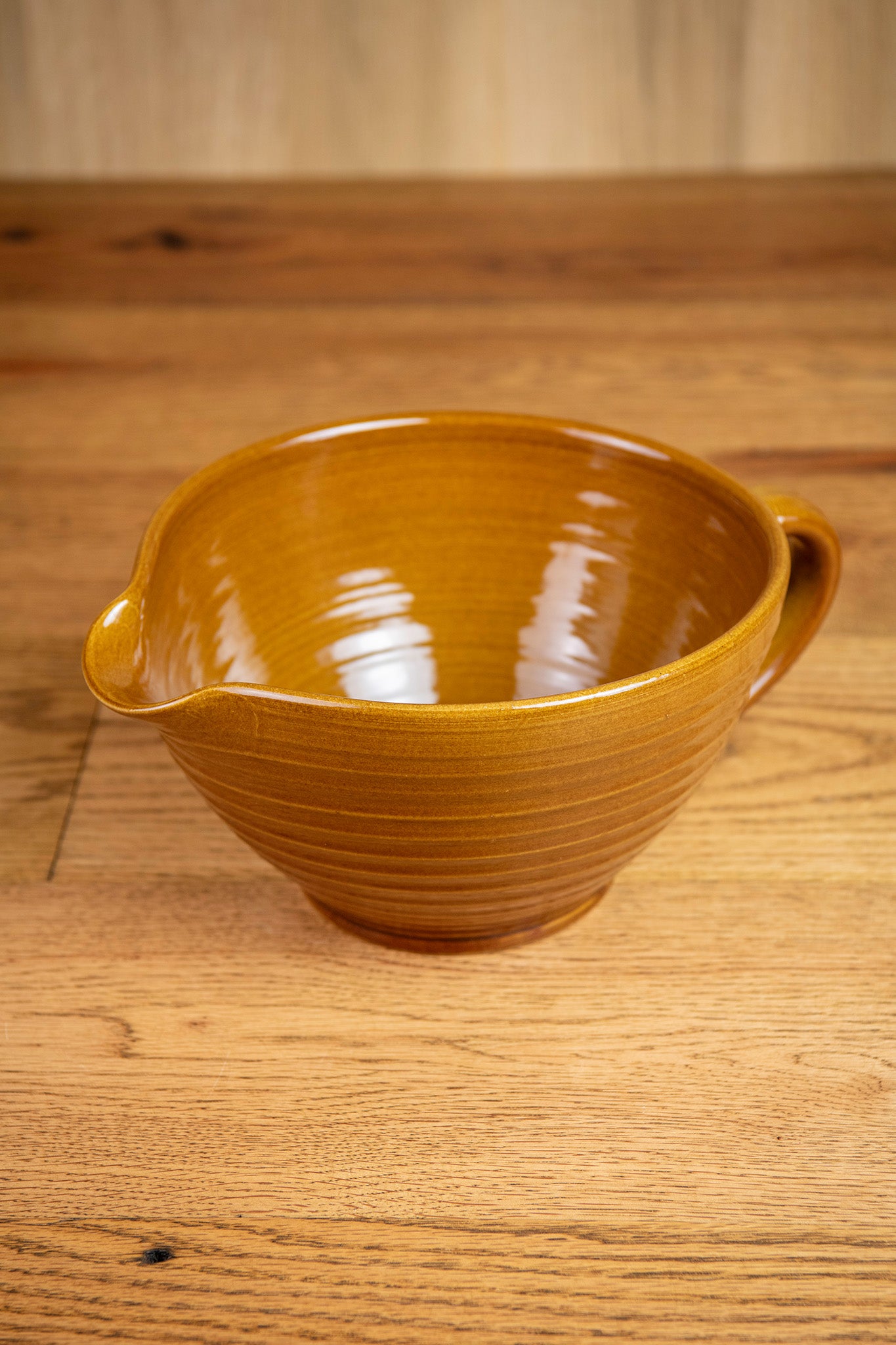 Cinnamon Glaze Ridges Batter Bowl