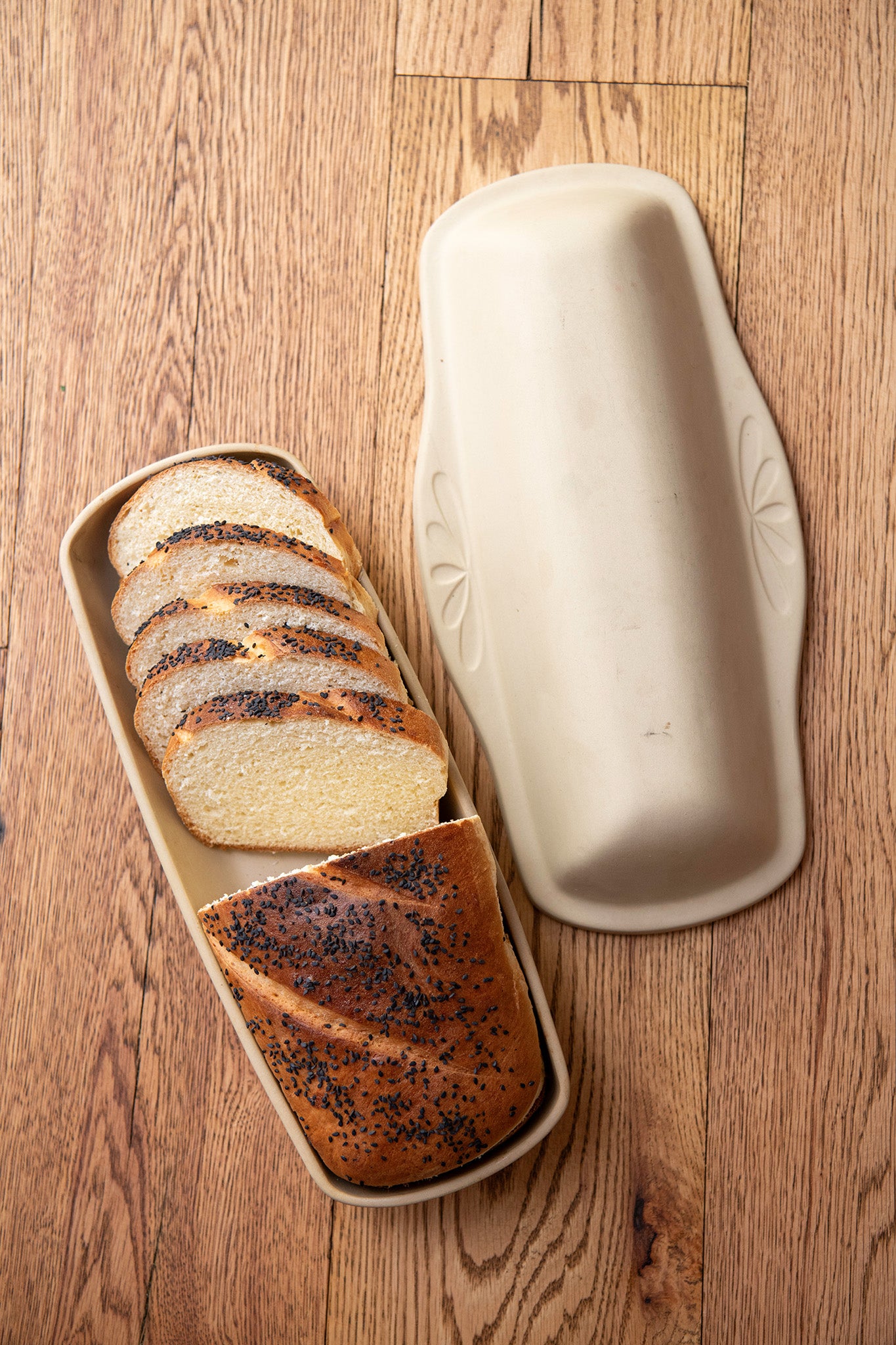 Emerson Pottery Covered Bread Pan