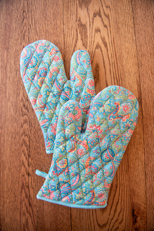 Kanti Paisley Oven Mitts, Set of 2