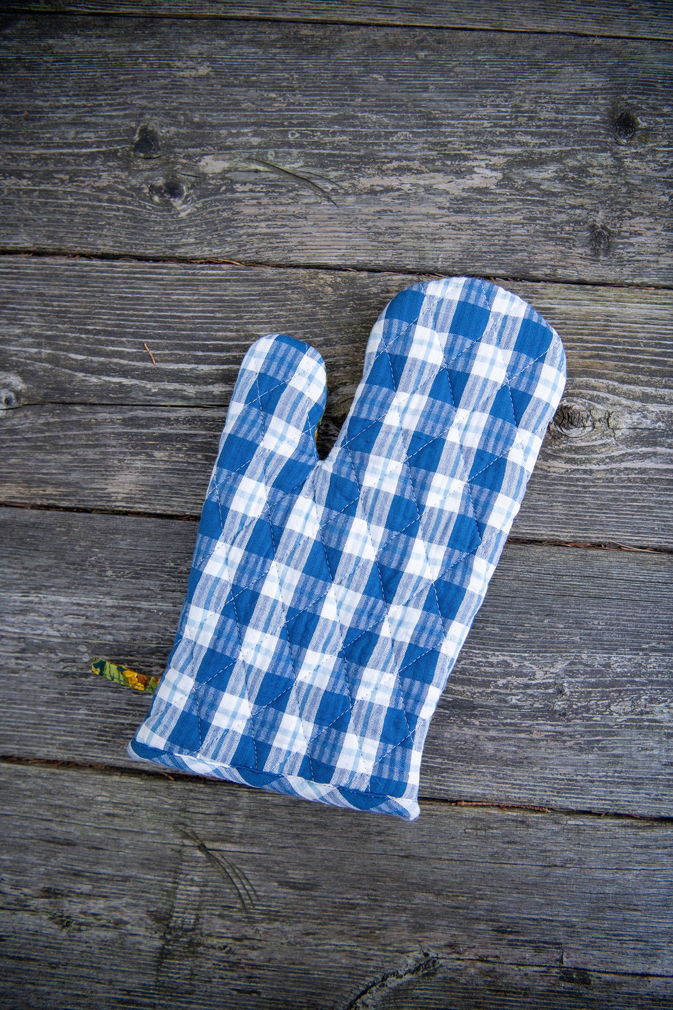 Sunflower Oven Mitt in Navy, Set of 2