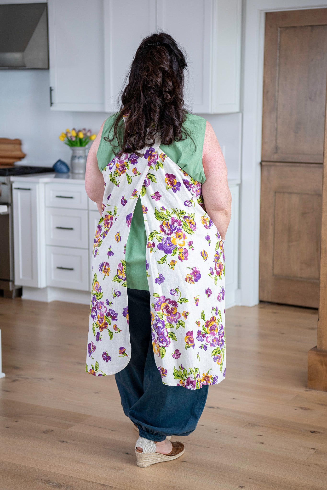 Pansies Farmhouse Apron