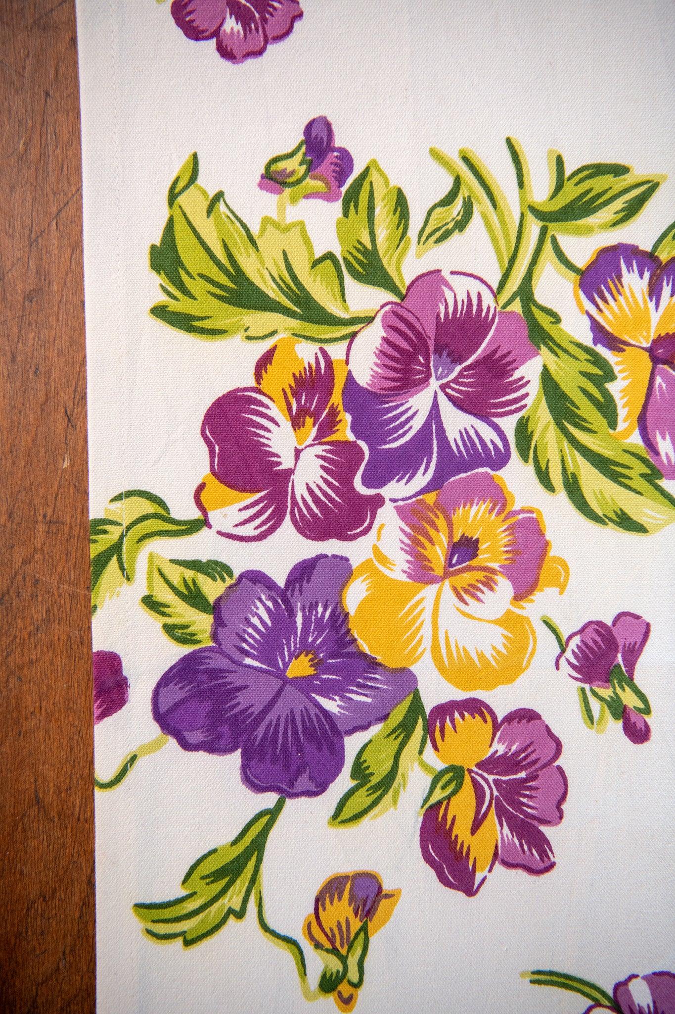 Pansies Table Runner