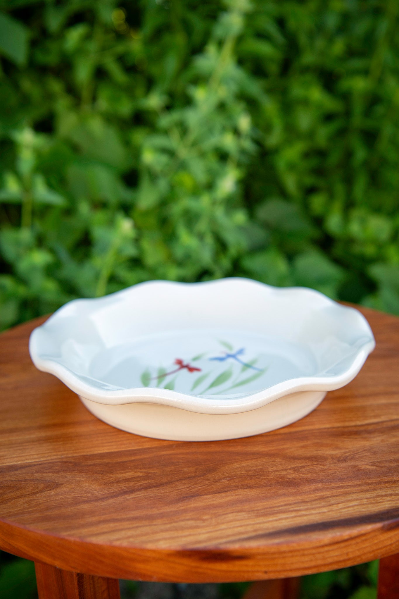 Emerson Pottery Frilly Pie Plate in Dragonfly