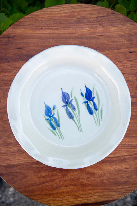 Emerson Pottery Frilly Pie Plate in Fields of Iris