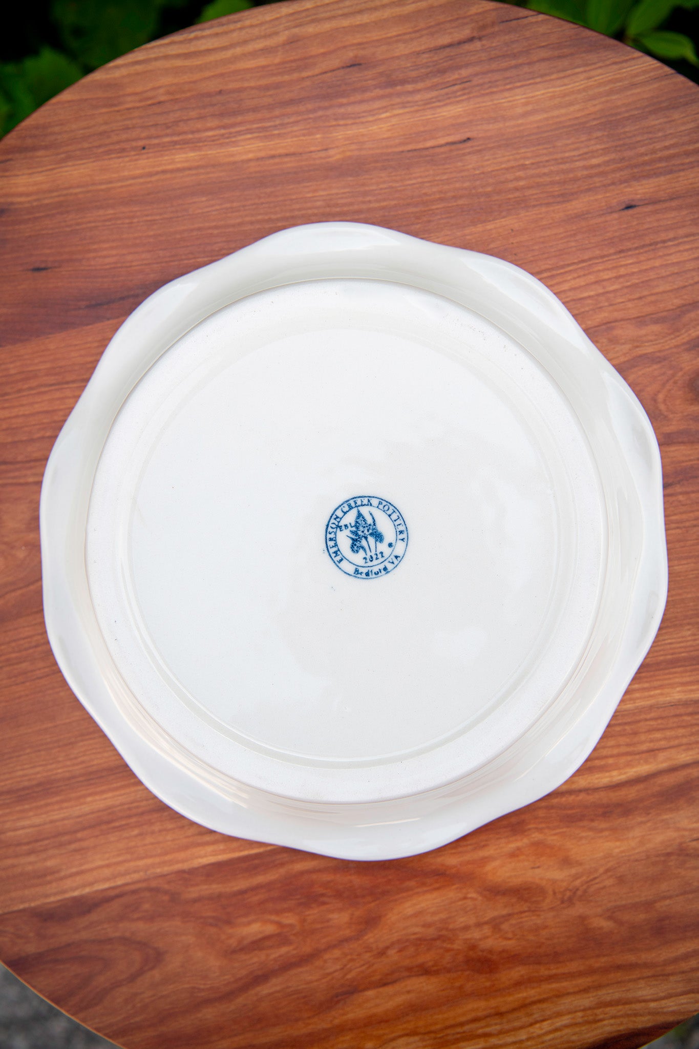 Emerson Pottery Frilly Pie Plate in Red Poppy