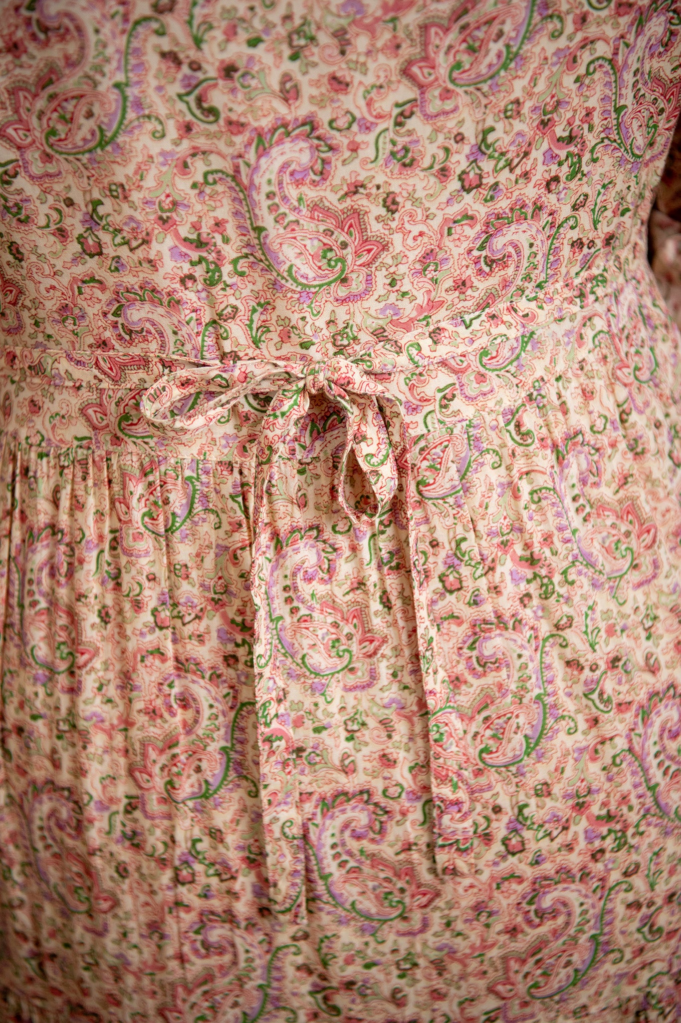 Prague Friendship Dress in Ecru