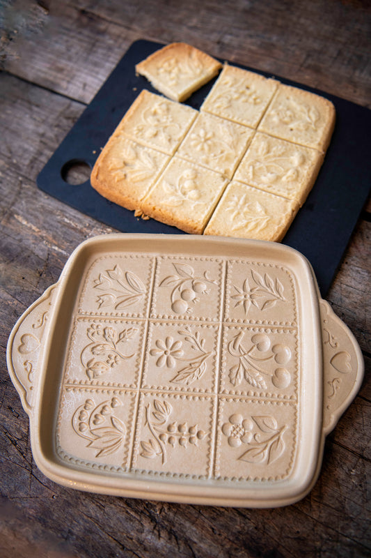 Emerson Pottery Shortbread Pan in Flowers and Berries