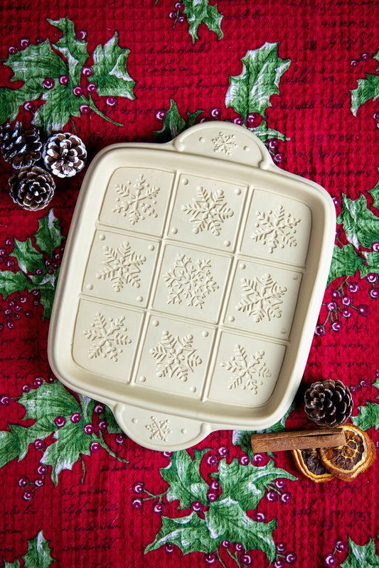 Emerson Pottery Shortbread Pan in Snowflake