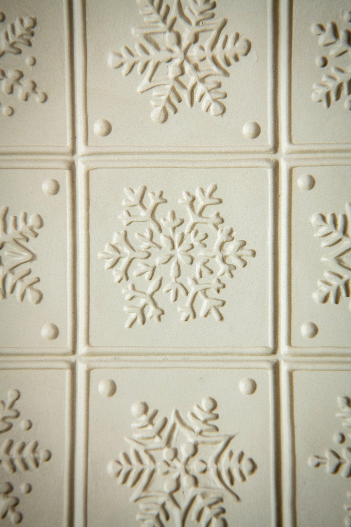 Emerson Pottery Shortbread Pan in Snowflake