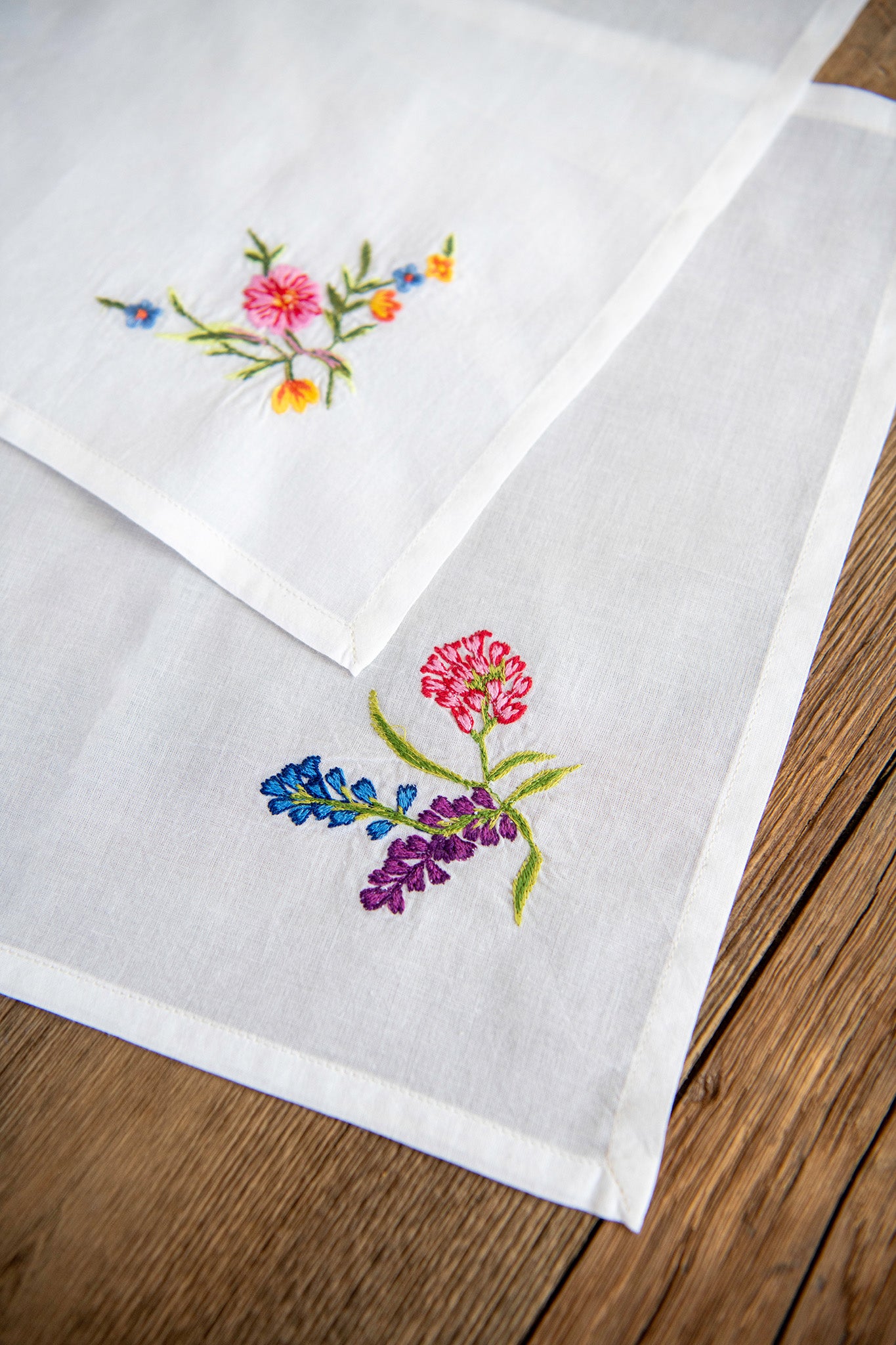 Spring Blooms Luncheon Napkin, Set of 2