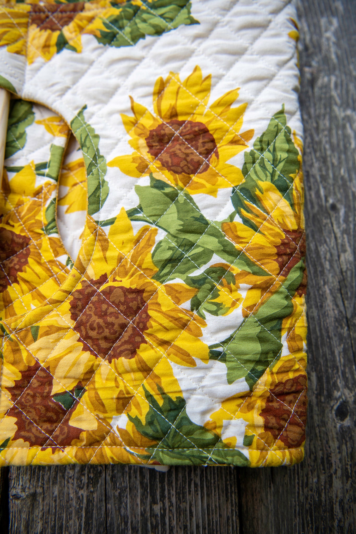 Sunflower Let-That-Casserole Carrier