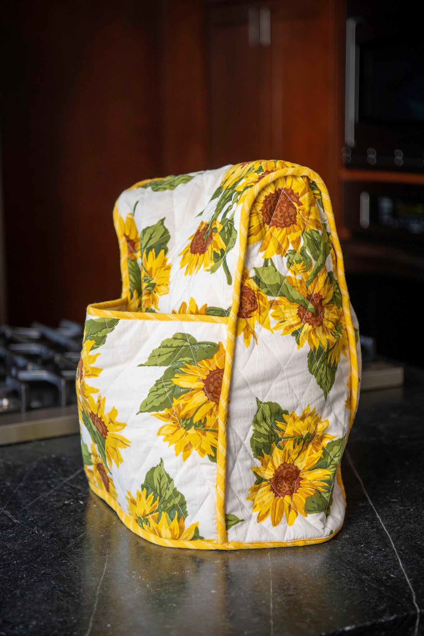 Sunflower Stand Mixer Cozy in Ivory