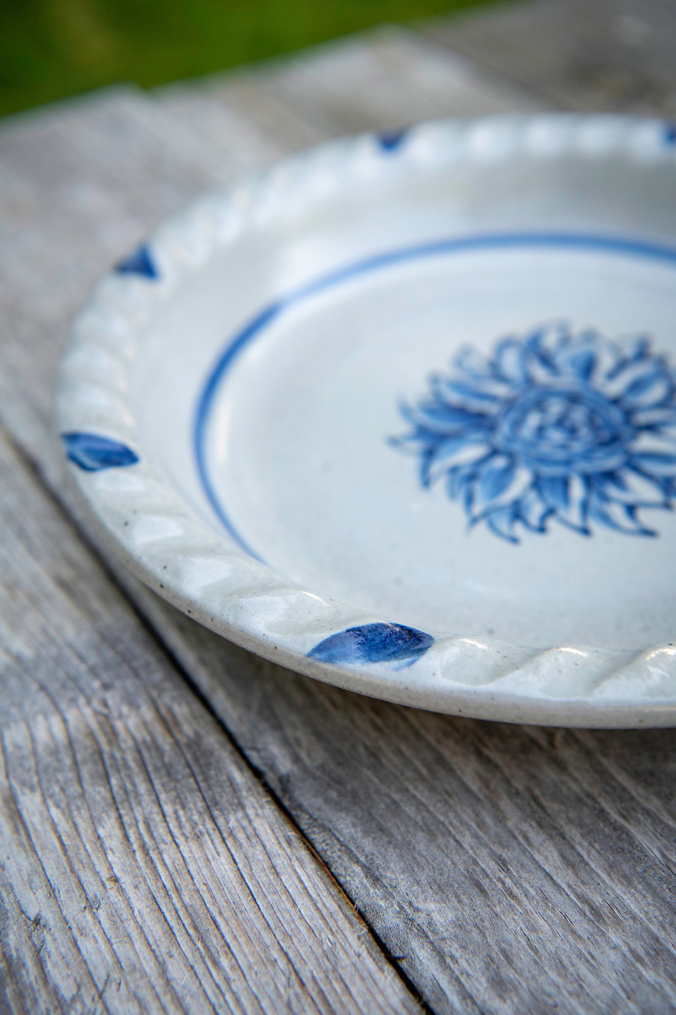 Here Comes the Sunflower Ceramic Pie Plate