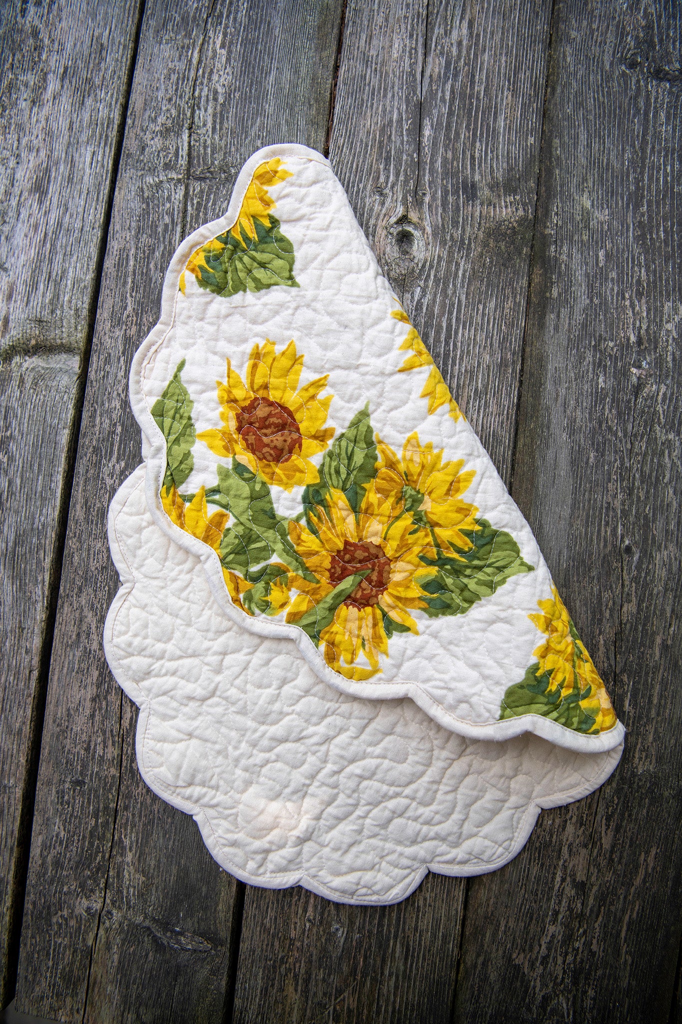 Sunflower Quilted Placemat in Ivory, Set of 4