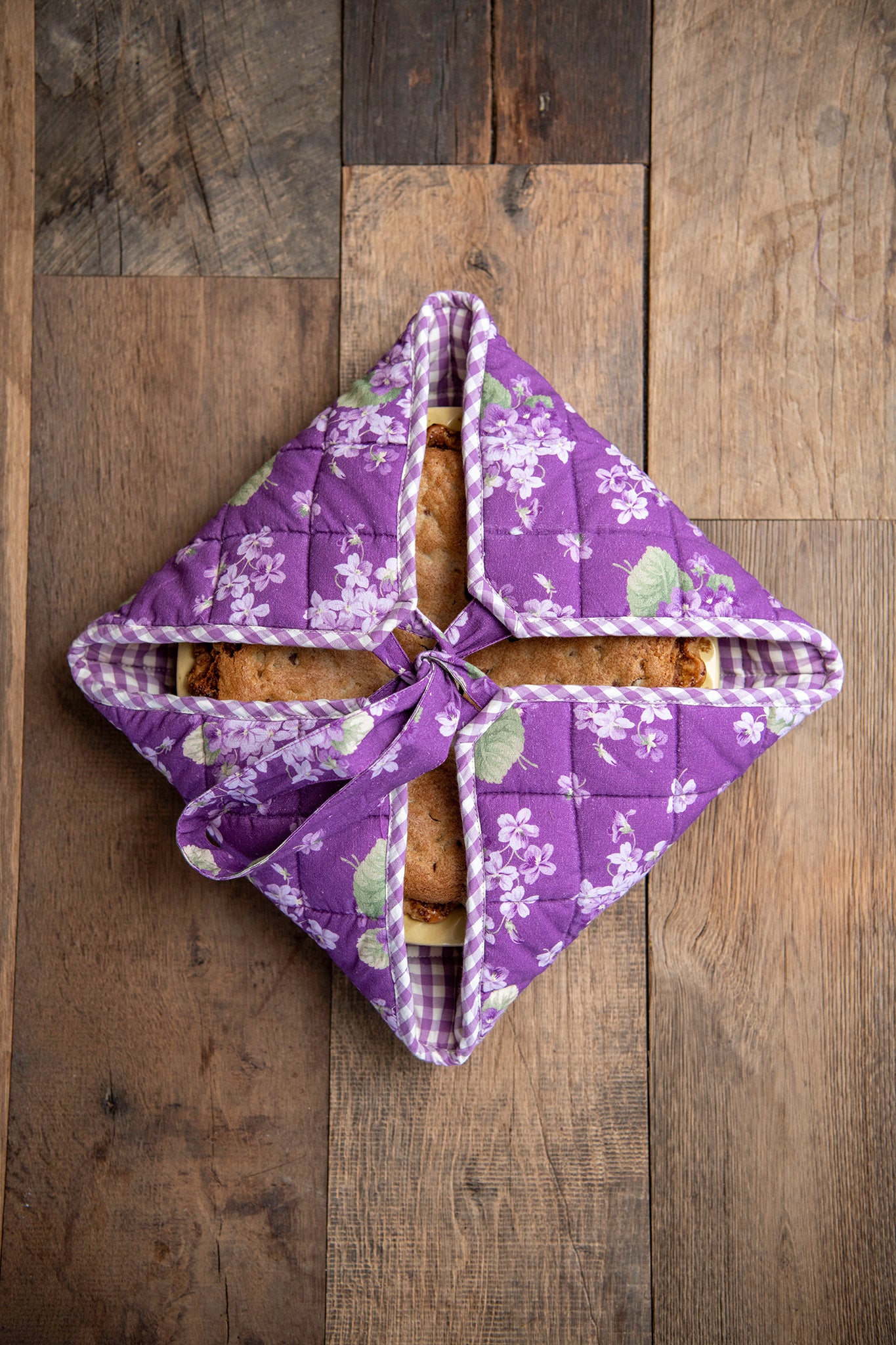 Vivid Violet Pie Carrier